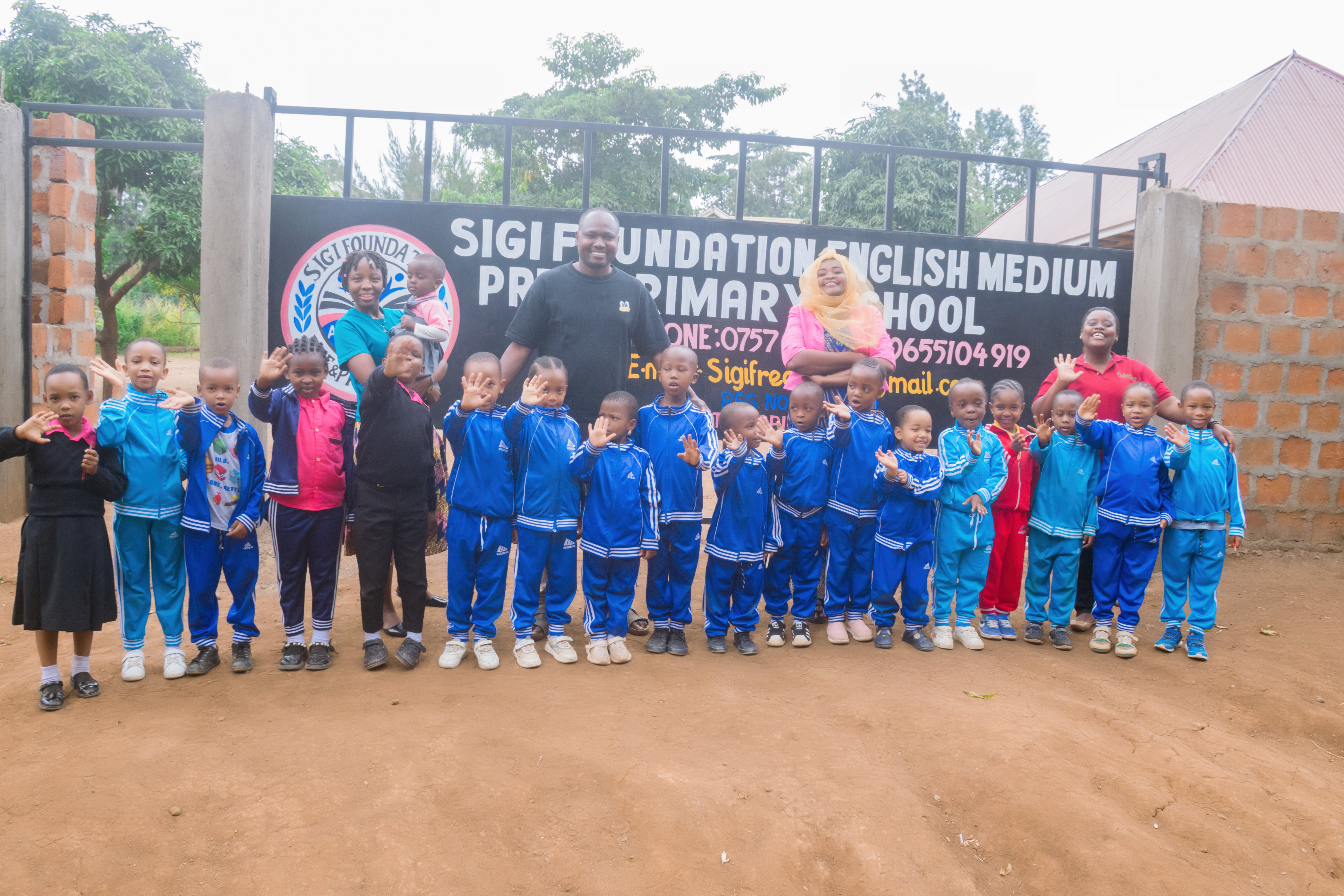 SIGI Foundation School  Students On The Gate